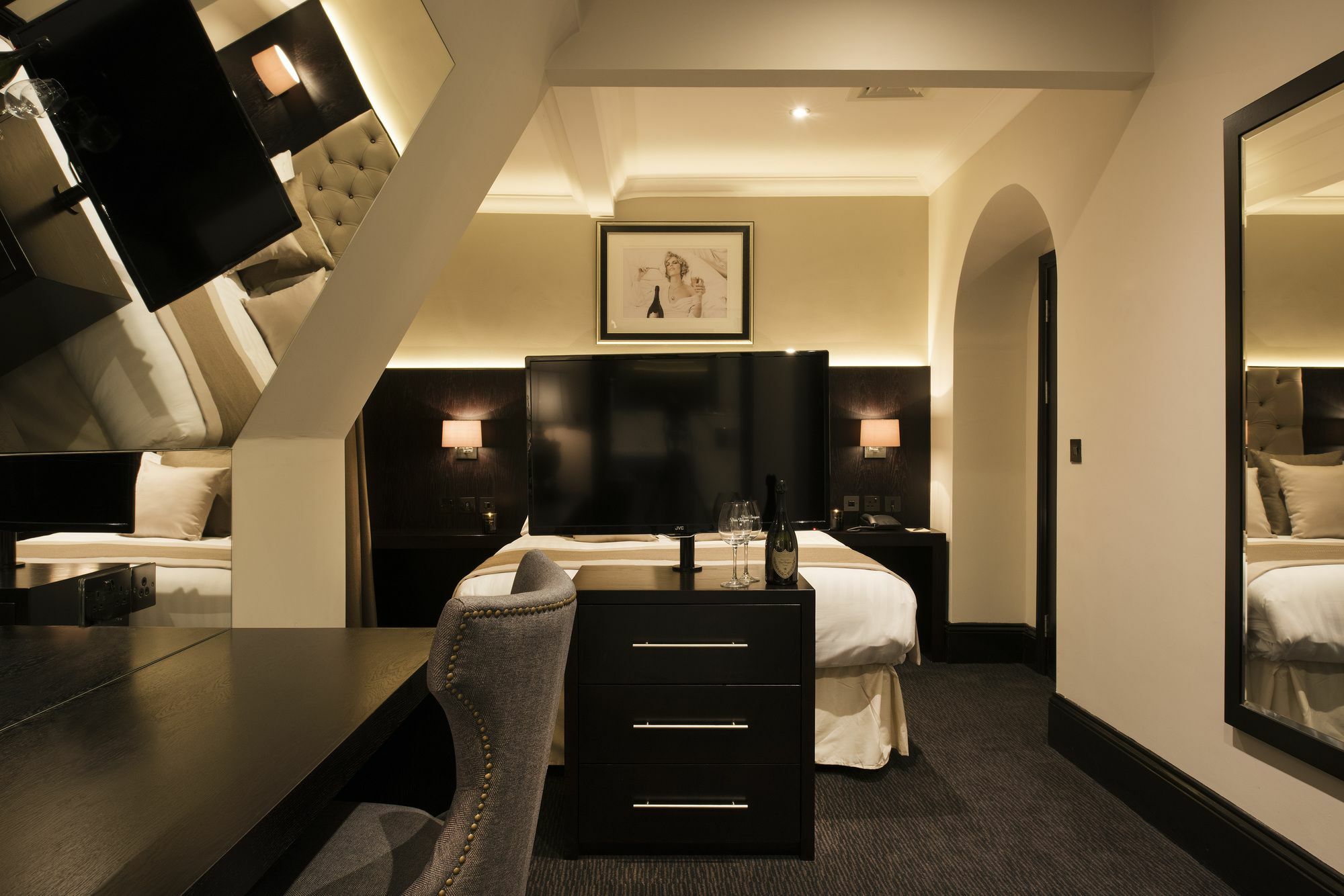 The Vermont Aparthotel Newcastle upon Tyne Ngoại thất bức ảnh